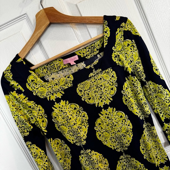 Lilly Pulitzer 100% Silk Shift Dress Navy Green Medallion 3/4 Sleeve Size 6 - Picture 3 of 13
